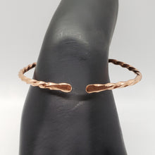 Load image into Gallery viewer, Copper Twist Open Bracelet