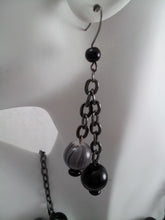 Load image into Gallery viewer, Chunky Black and Grey Beaded Necklace and Matching Dangle Earings